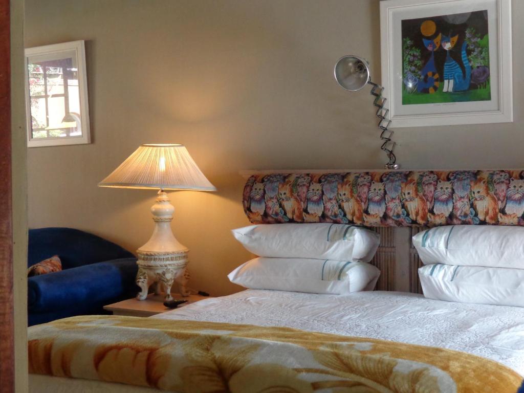 Treetops & Treats Guest House Pretoria-Noord Szoba fotó